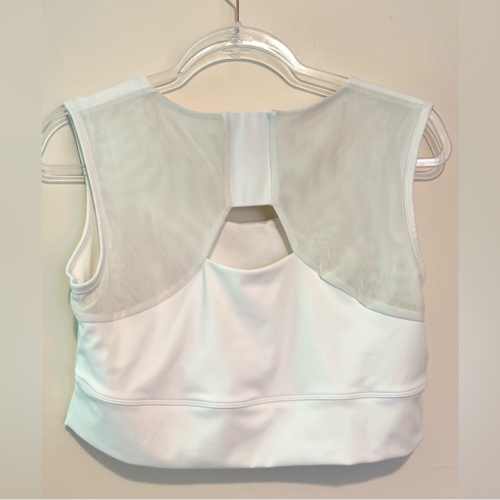 Forme power bra in white the posture correcting bra